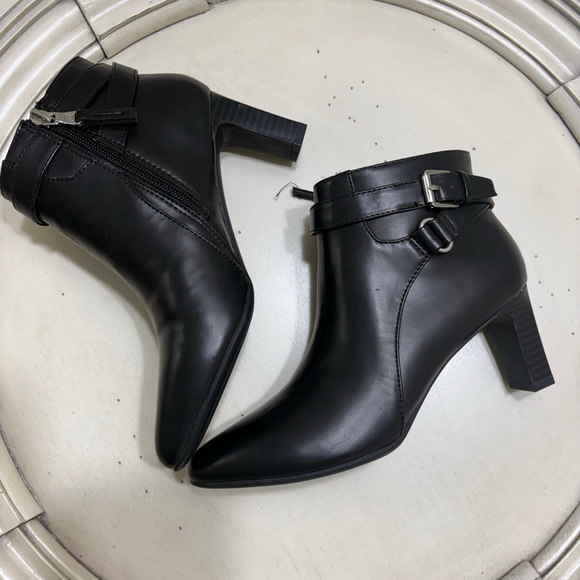 Chaps Black Ankle Boots & Booties Size 6 - Picture 5 of 8